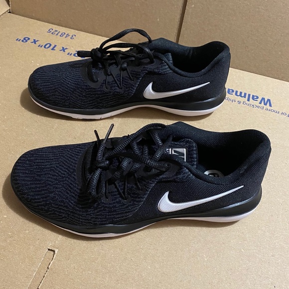 Size 6.5 Nike flex supreme tr6 - Picture 3 of 3